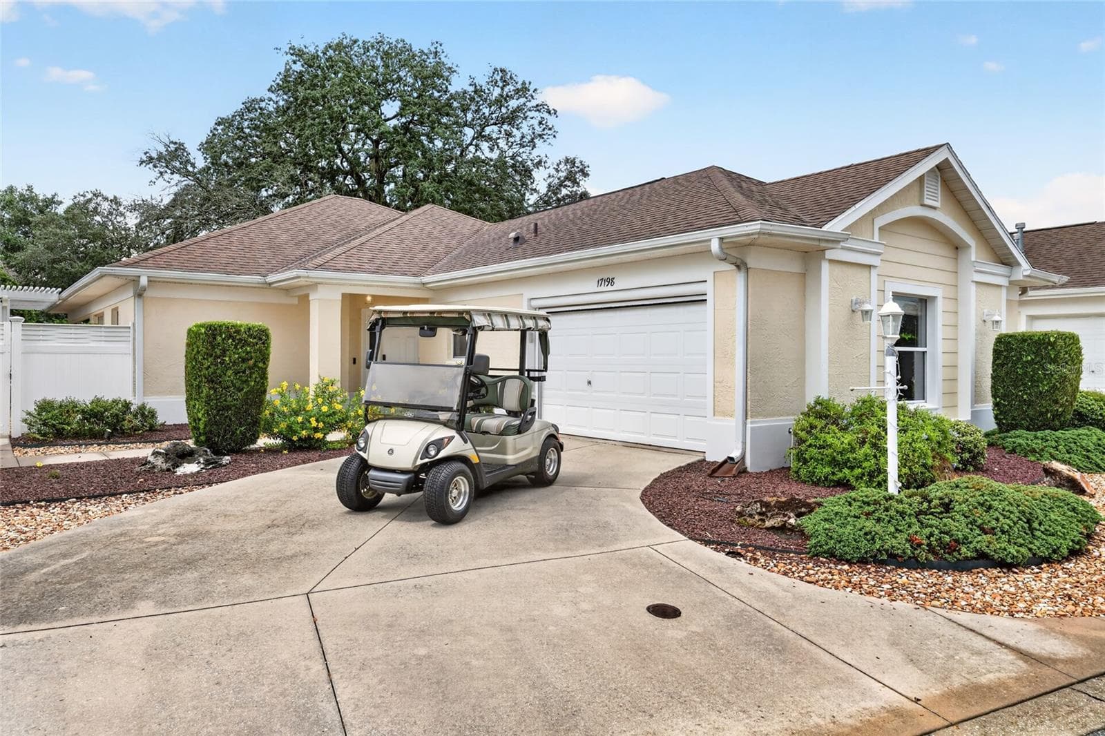 Golf cart included with villa! - 17198 SE 84TH KNIGHT AVE, THE VILLAGES