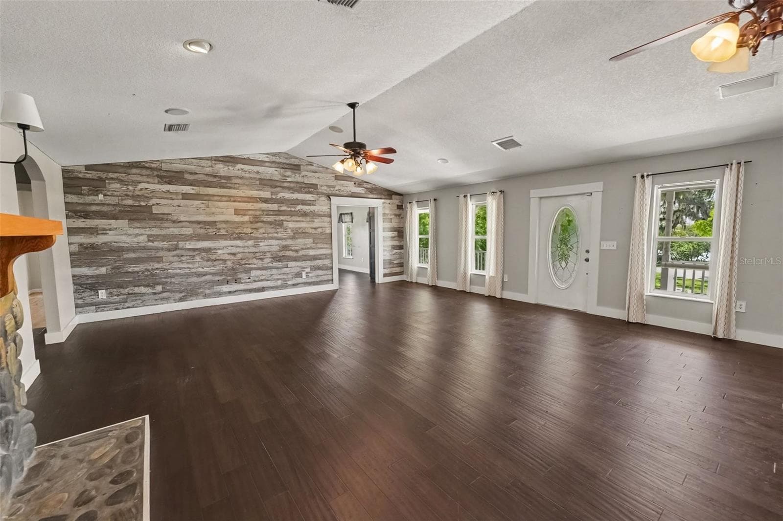 Single Family Residence at 1740 BAYSHORE DR, TERRA CEIA, photo 5 of 31