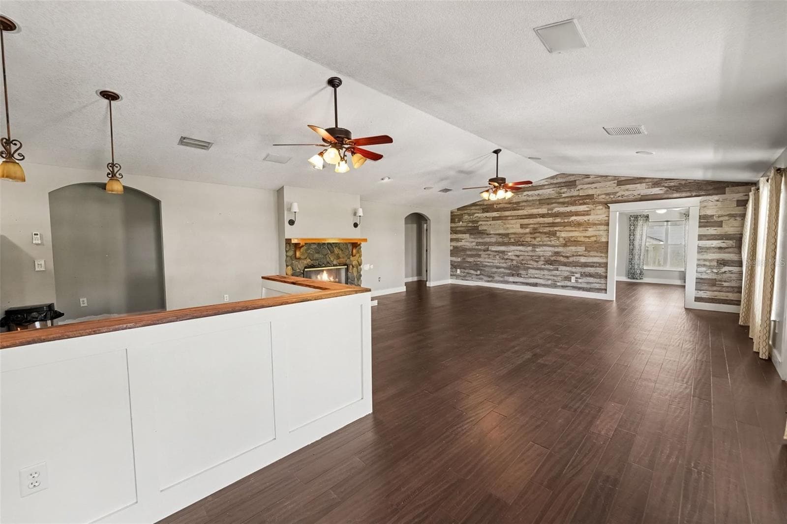 Single Family Residence at 1740 BAYSHORE DR, TERRA CEIA, photo 7 of 31