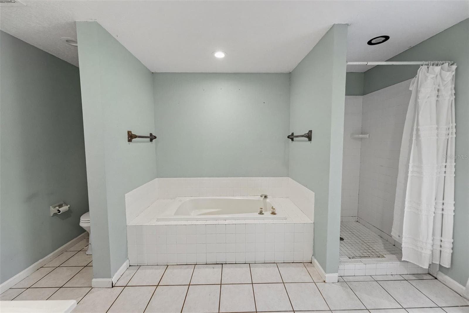 Single Family Residence at 1740 BAYSHORE DR, TERRA CEIA, photo 18 of 31