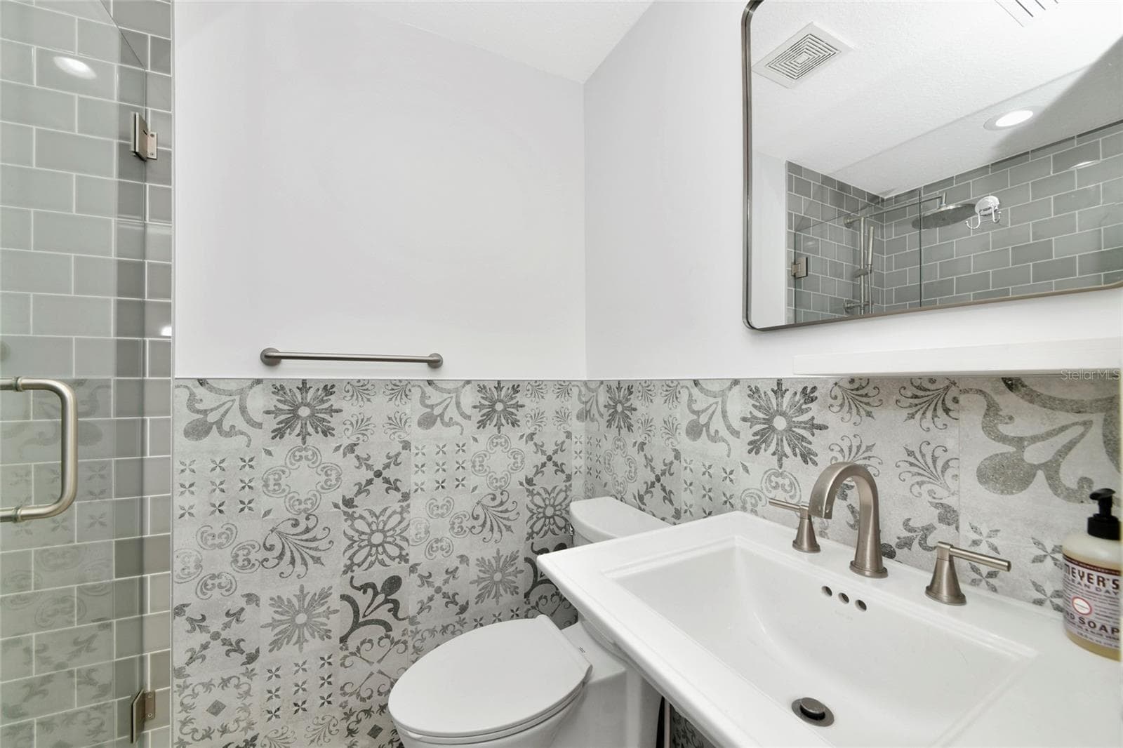 Condominium at 729 SAINT JUDES DR S #2, LONGBOAT KEY, photo 32 of 44