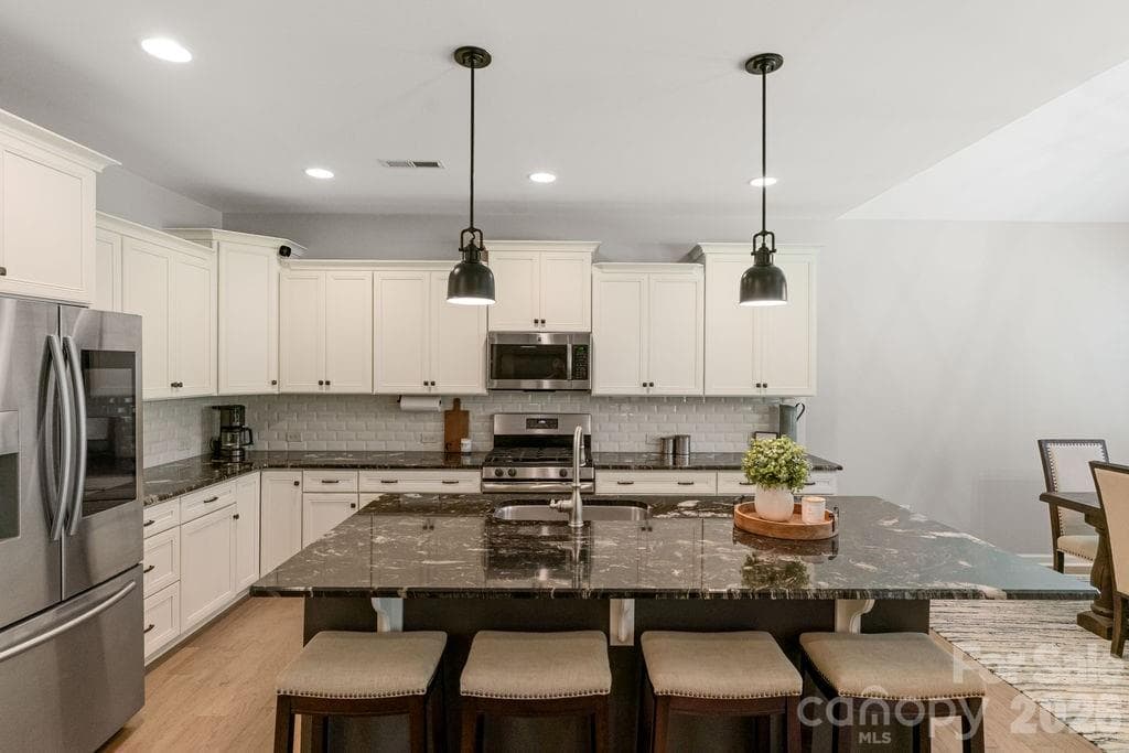 Single Family Residence at 378 Broadleaf Drive, Denver, photo 7 of 42