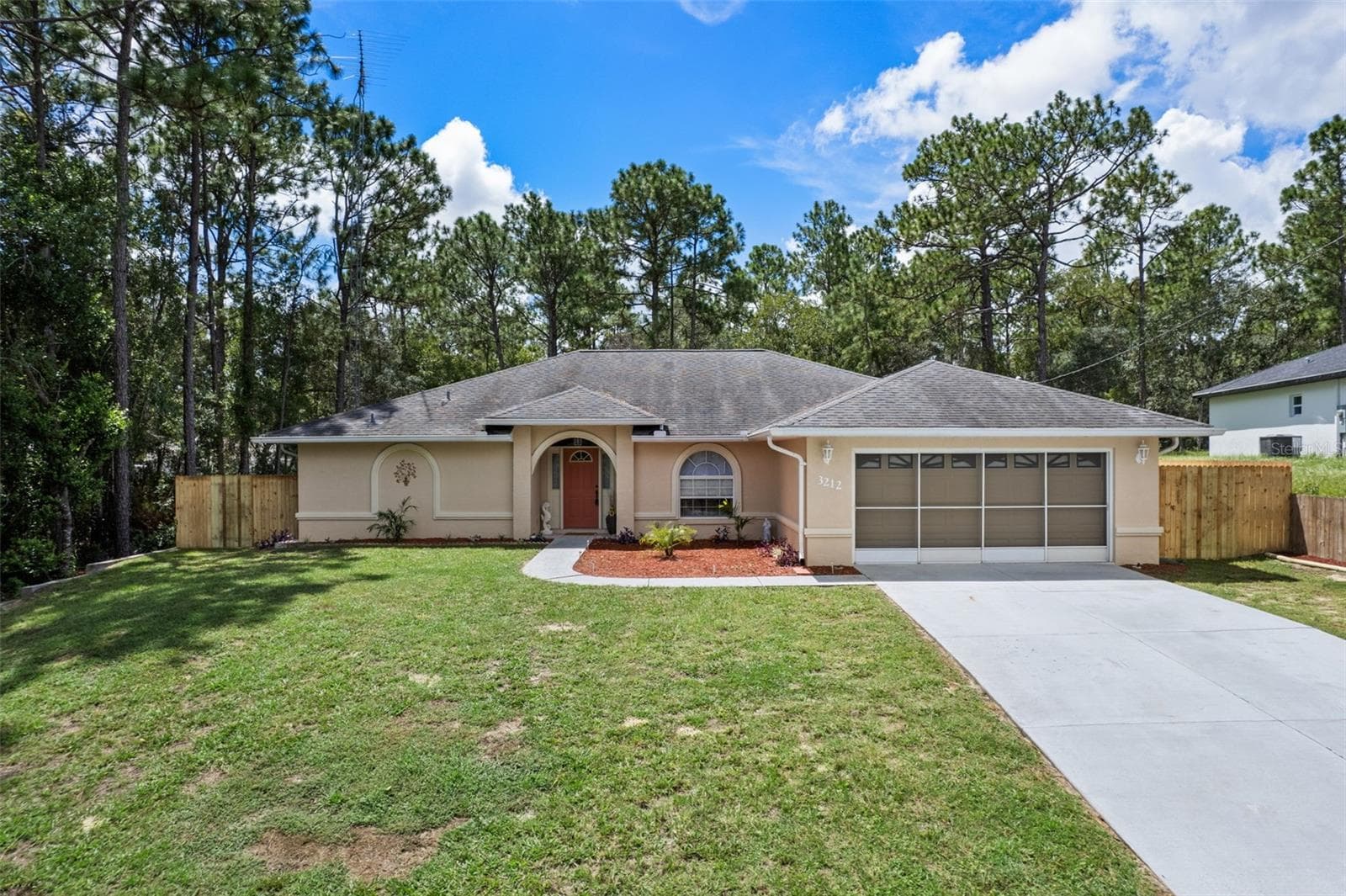 3212 W CAMILO DR