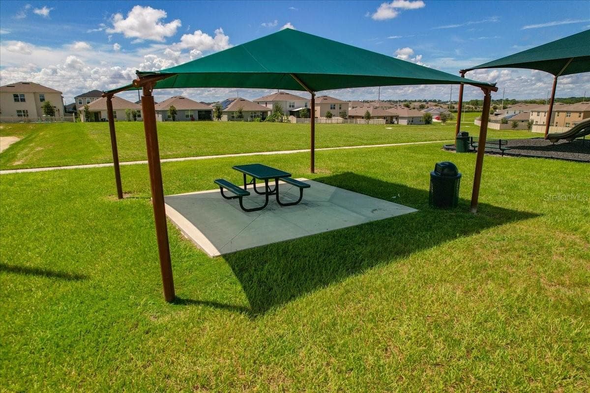 Community playground - 1113 GRIFFON AVE, LAKE ALFRED