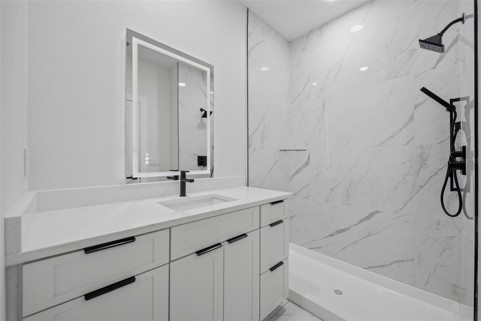 Bedroom #3 En Suite bathroom - 6805 S ELEMETA ST, TAMPA
