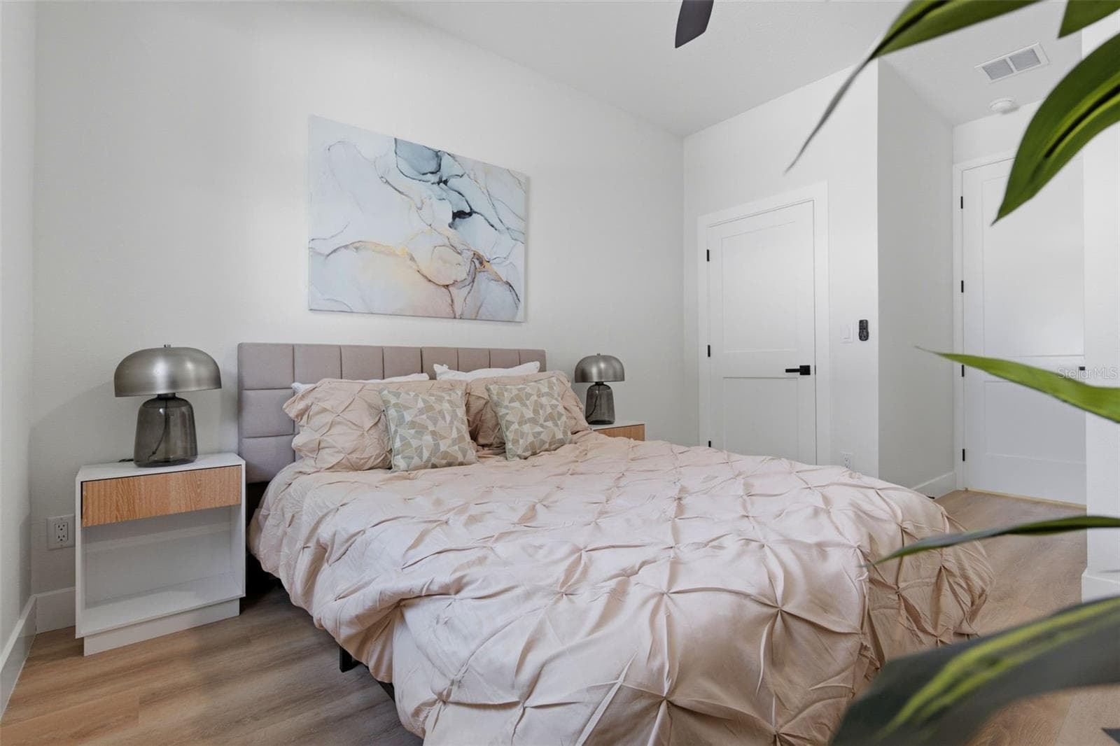 1st Floor Guest Room.. - 6805 S ELEMETA ST, TAMPA