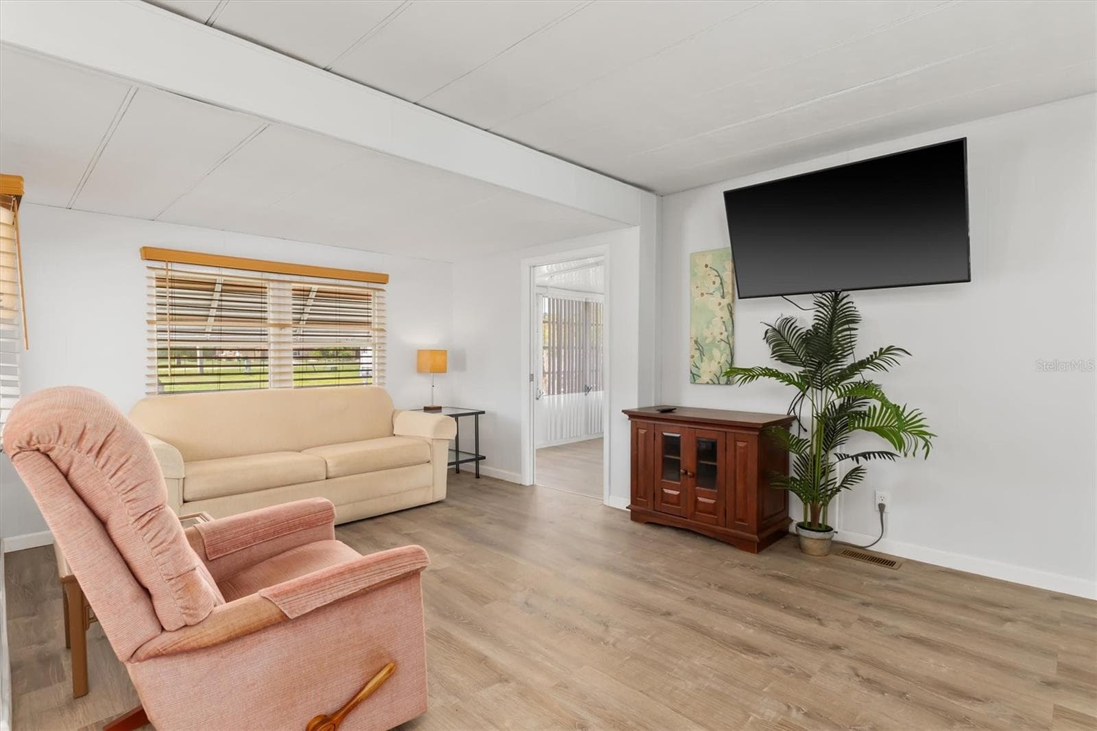 Mobile Home at 6704 HOEMI CT, NORTH PORT, photo 10 of 44