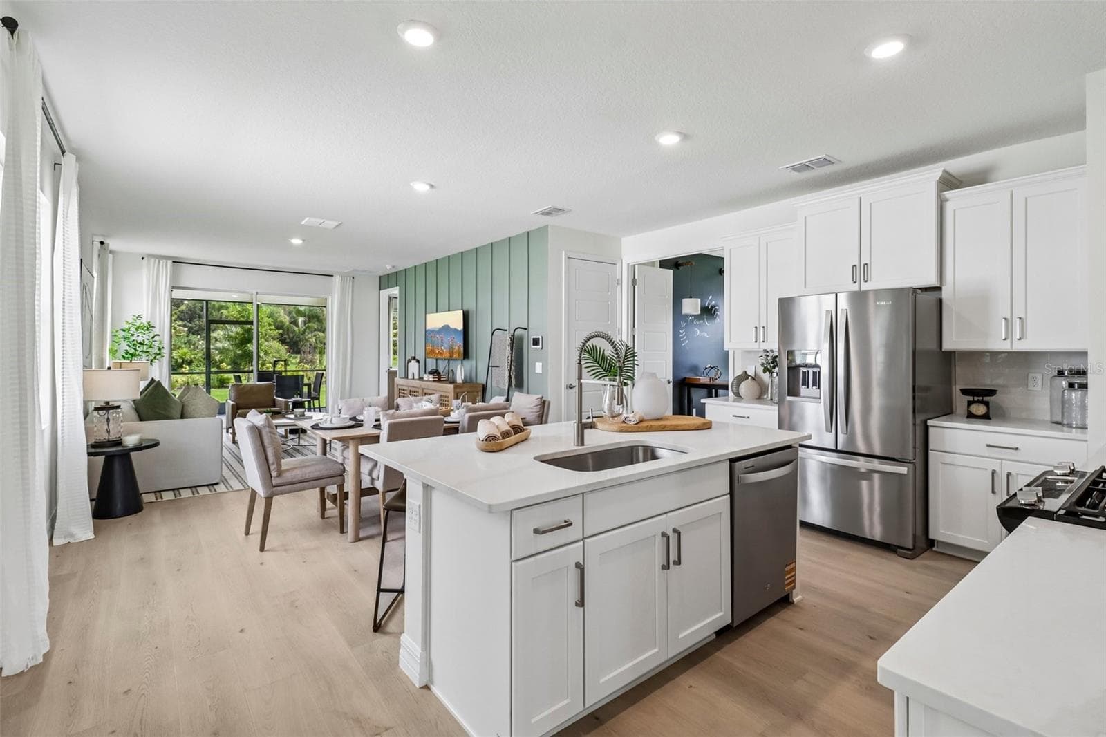 Single Family Residence at 3945 KENNEBUNK LOOP, MOUNT DORA, photo 10 of 25