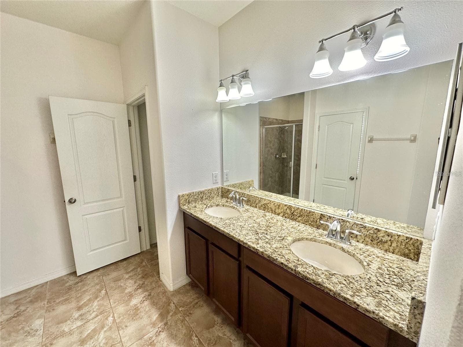 Single Family Residence at 1607 ACADIA HARBOR PL, BRANDON, photo 24 of 35