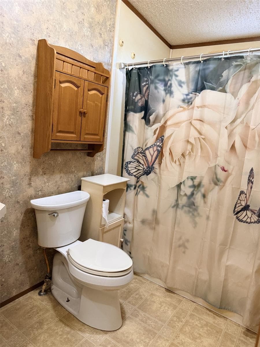 Manufactured Home at 230 E RODGERS BLVD, CHIEFLAND, photo 13 of 20