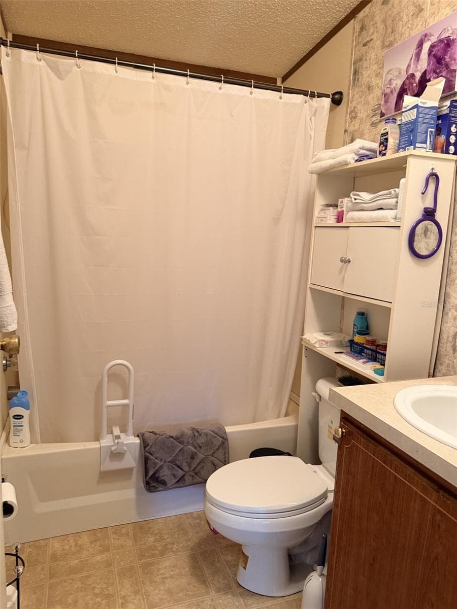 Manufactured Home at 230 E RODGERS BLVD, CHIEFLAND, photo 15 of 20