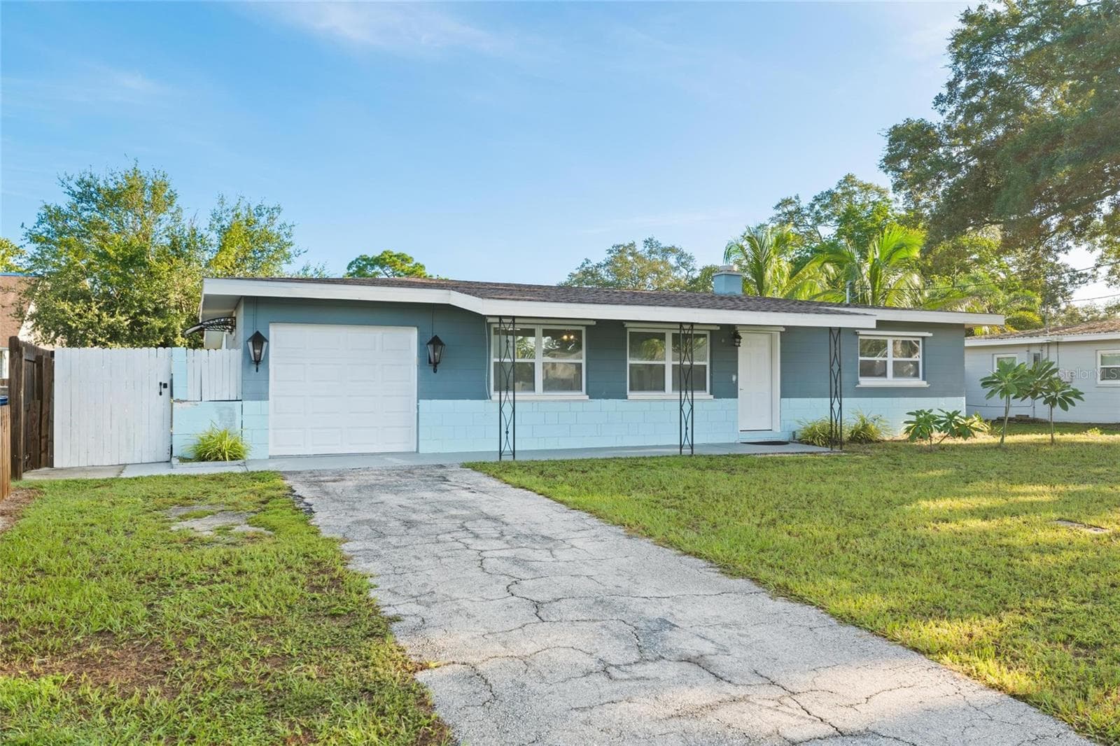 Single Family Residence at 10811 VALENCIA TER, SEMINOLE, photo 3 of 24