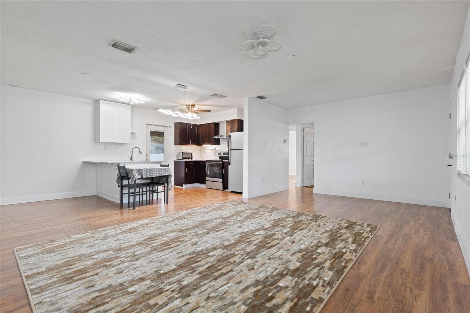 Single Family Residence at 10811 VALENCIA TER, SEMINOLE, photo 5 of 24