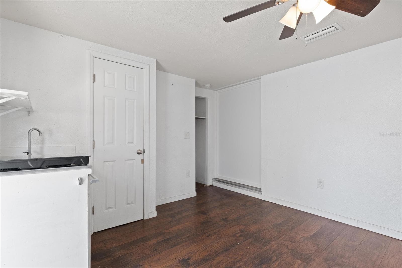 Single Family Residence at 10811 VALENCIA TER, SEMINOLE, photo 13 of 24