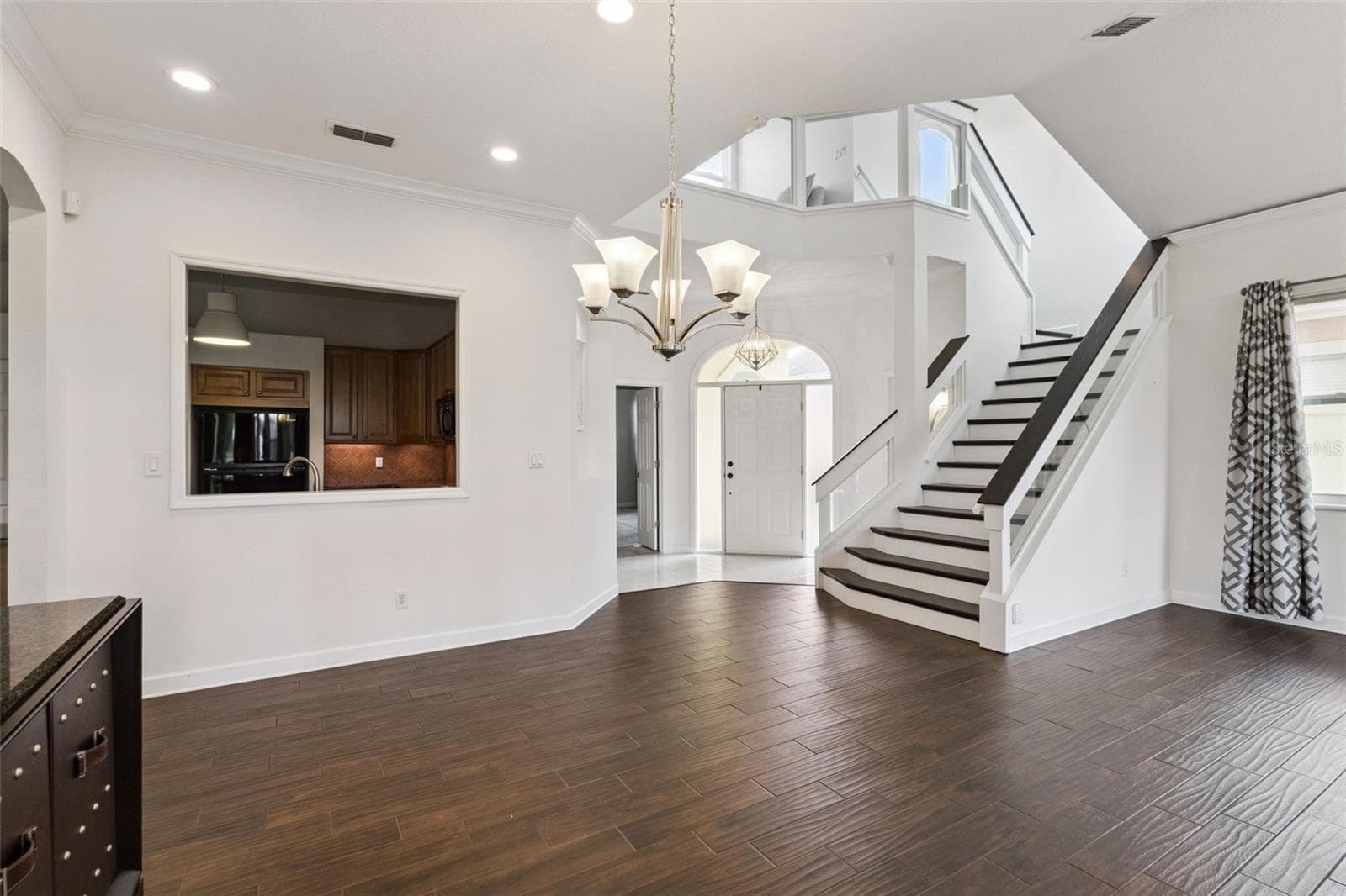 Single Family Residence at 2619 WINDCHIME CT, ORLANDO, photo 10 of 51