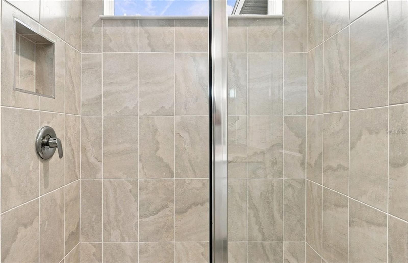 Owner's Walk-in Shower - 1436 HAMILTON WAY, LAKE ALFRED