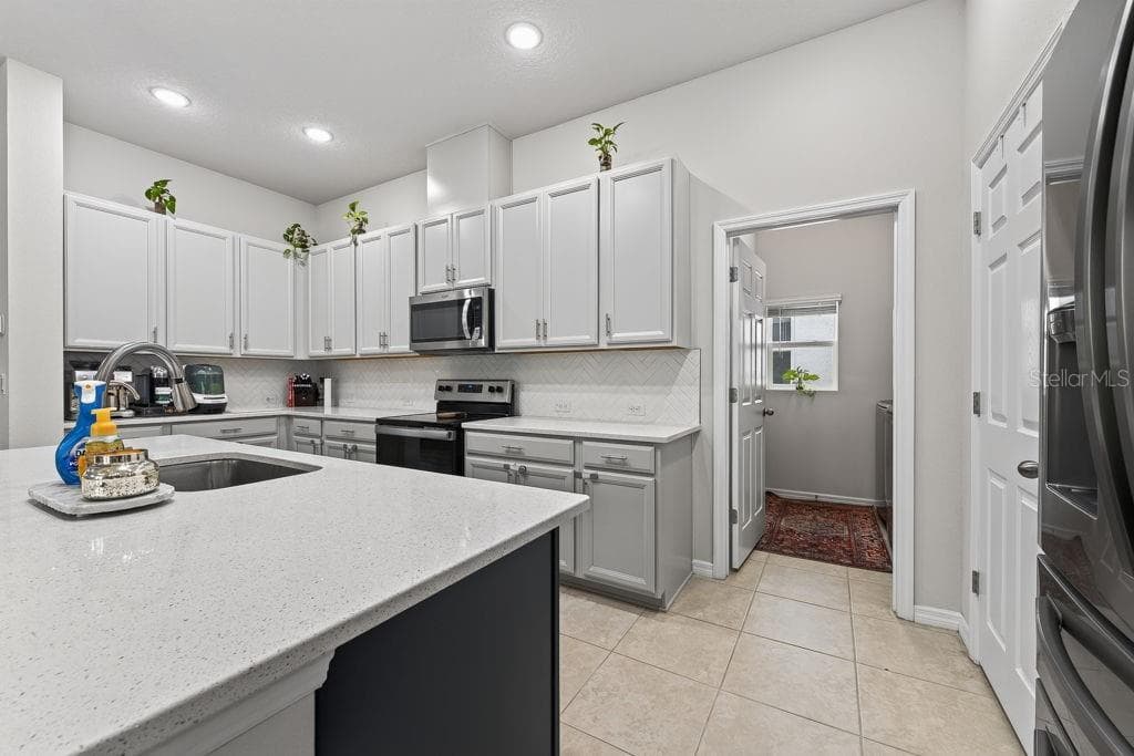 Single Family Residence at 28583 COZY CREEK DR, WESLEY CHAPEL, photo 19 of 66