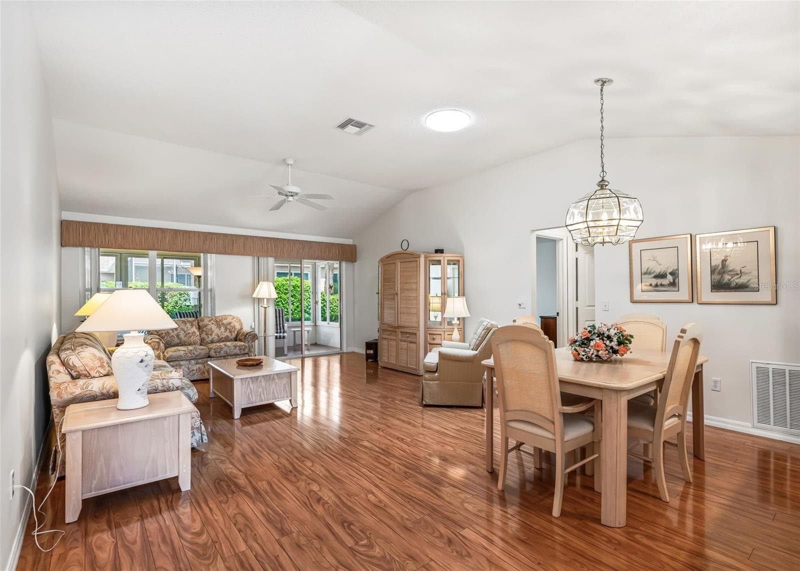 Living Room/Dining Area - 1506 AQUINO LN, THE VILLAGES