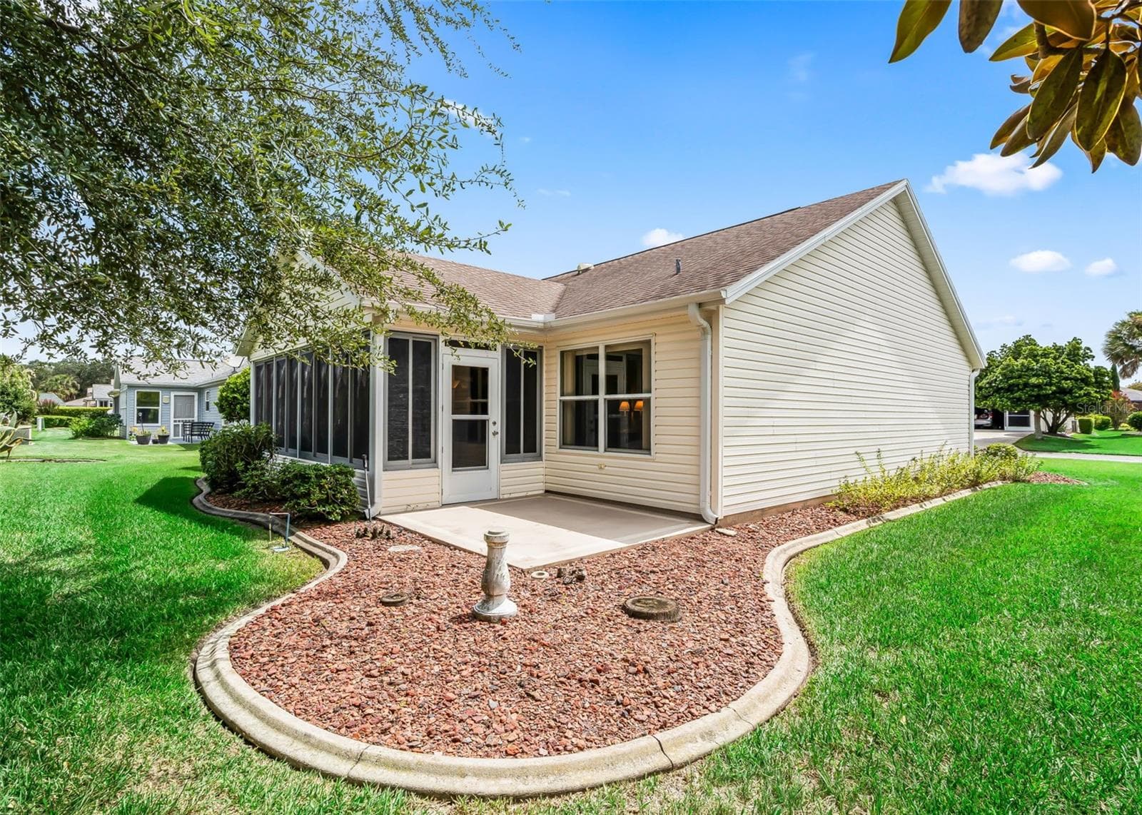 Back of Property - 1506 AQUINO LN, THE VILLAGES