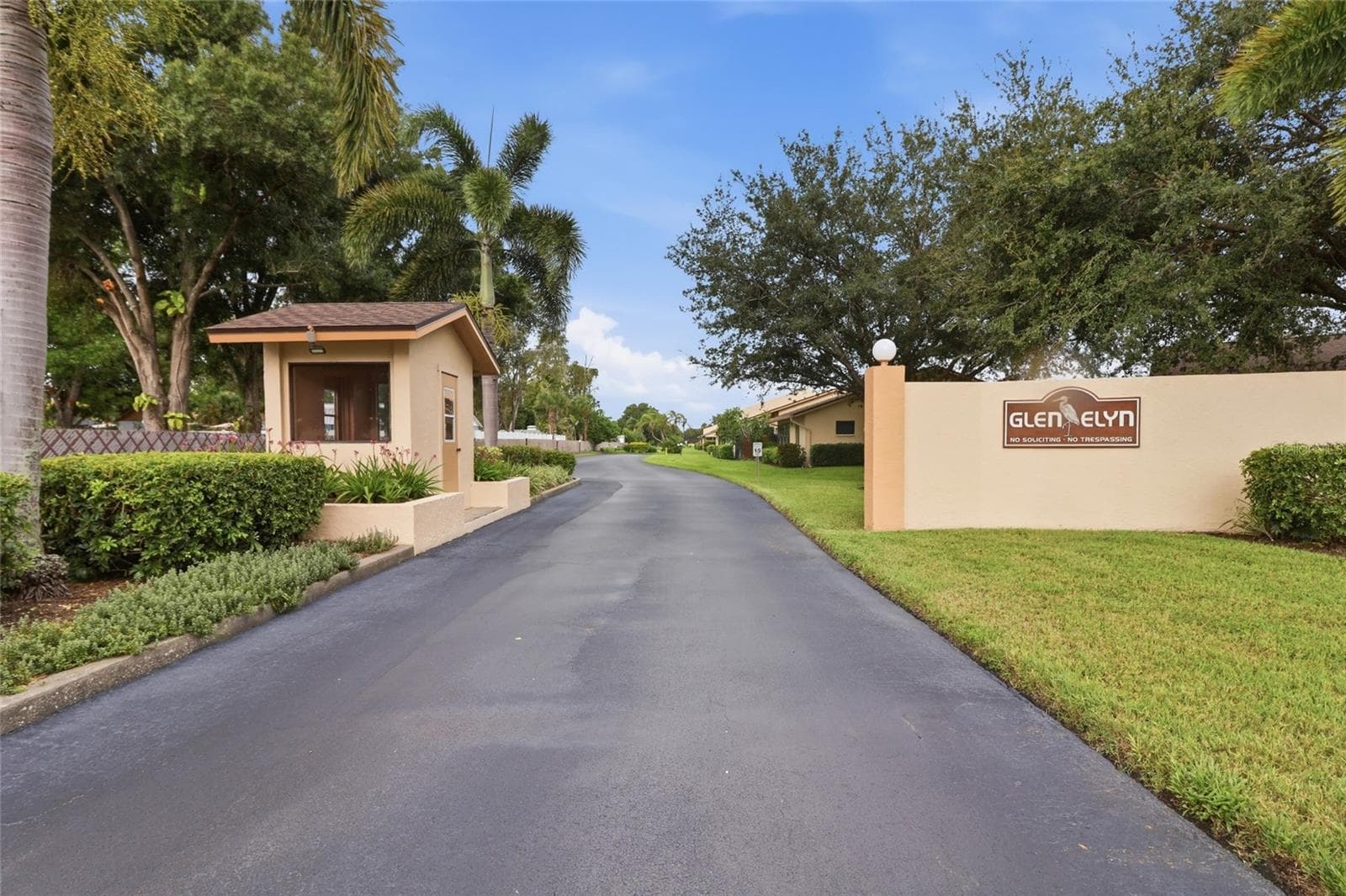 Entrance to Glen Elyn - 3191 GLEN ELYN BLVD #4, SARASOTA
