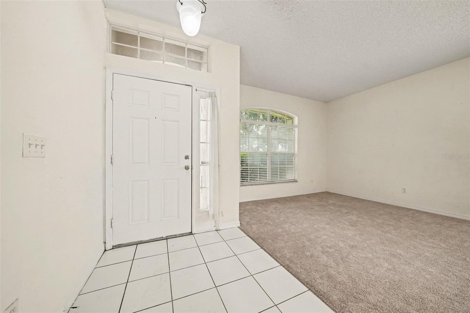Single Family Residence at 8257 BAYWOOD VISTA DR, ORLANDO, photo 4 of 33