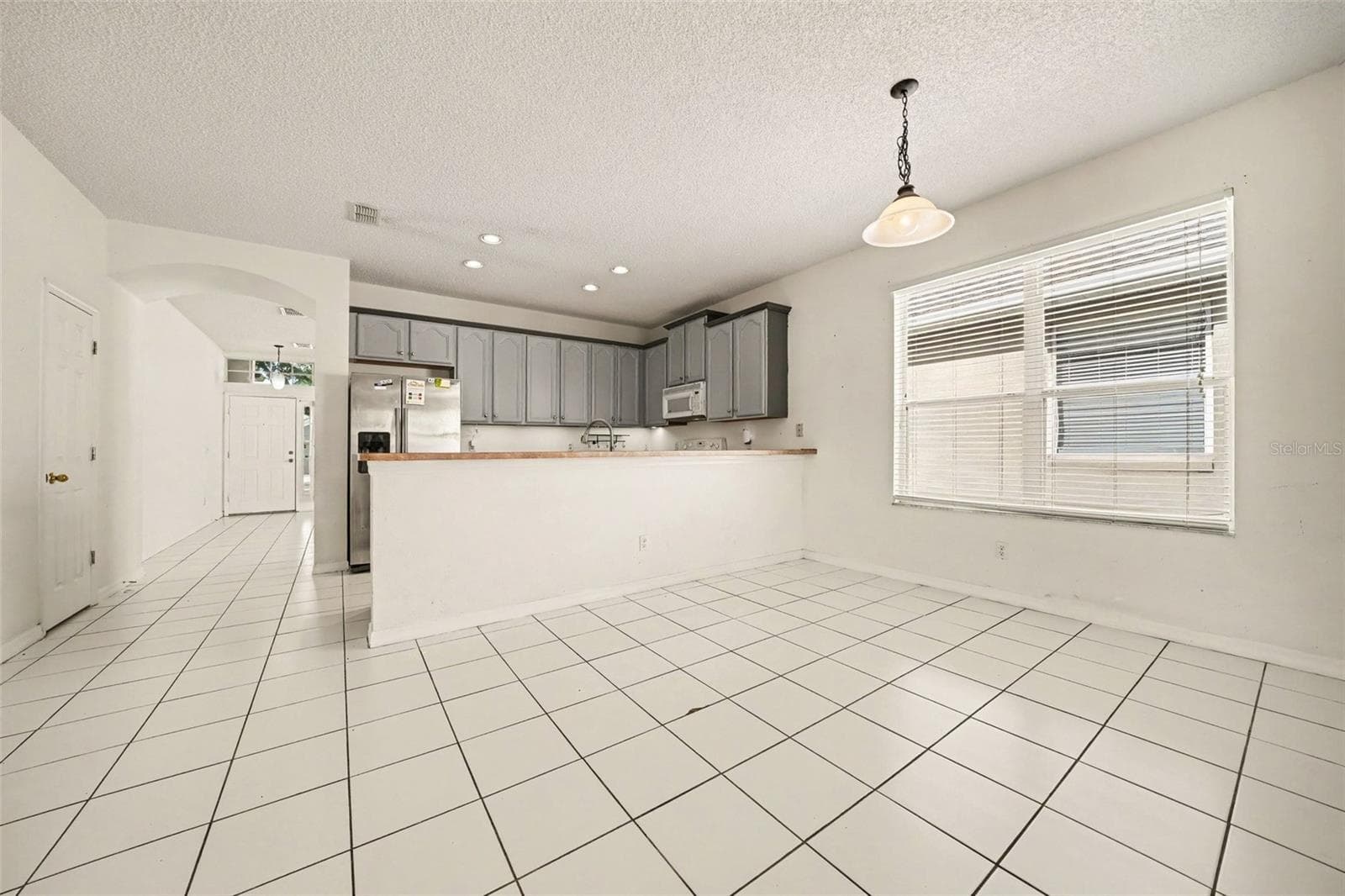Single Family Residence at 8257 BAYWOOD VISTA DR, ORLANDO, photo 12 of 33