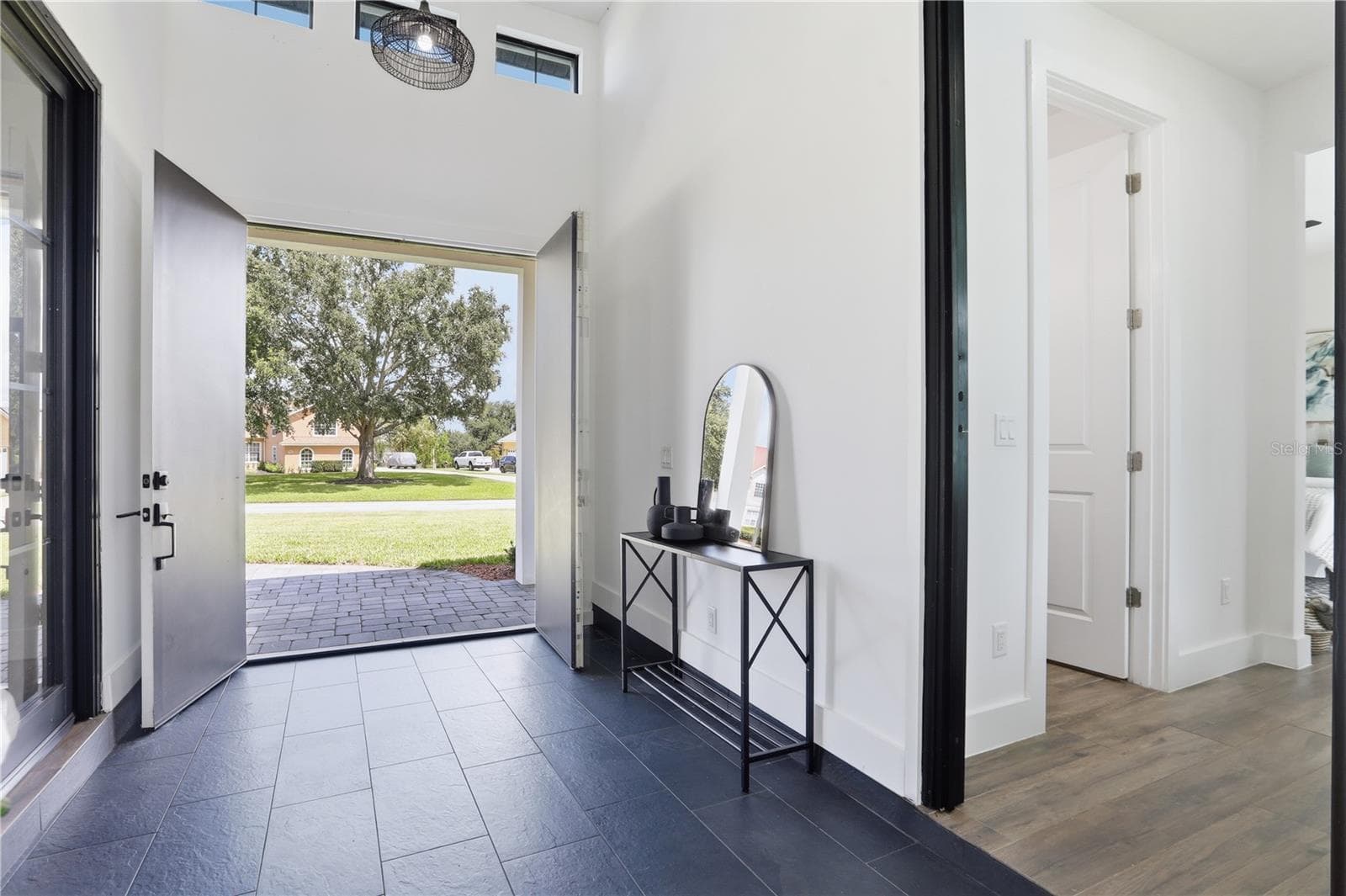 Single Family Residence at 16930 WINTER RD, MONTVERDE, photo 3 of 68