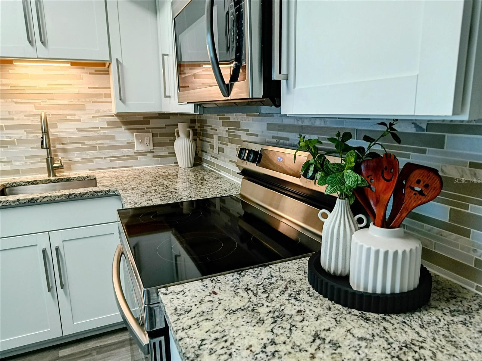 Condominium at 2256 SPANISH DR #42, CLEARWATER, photo 9 of 34