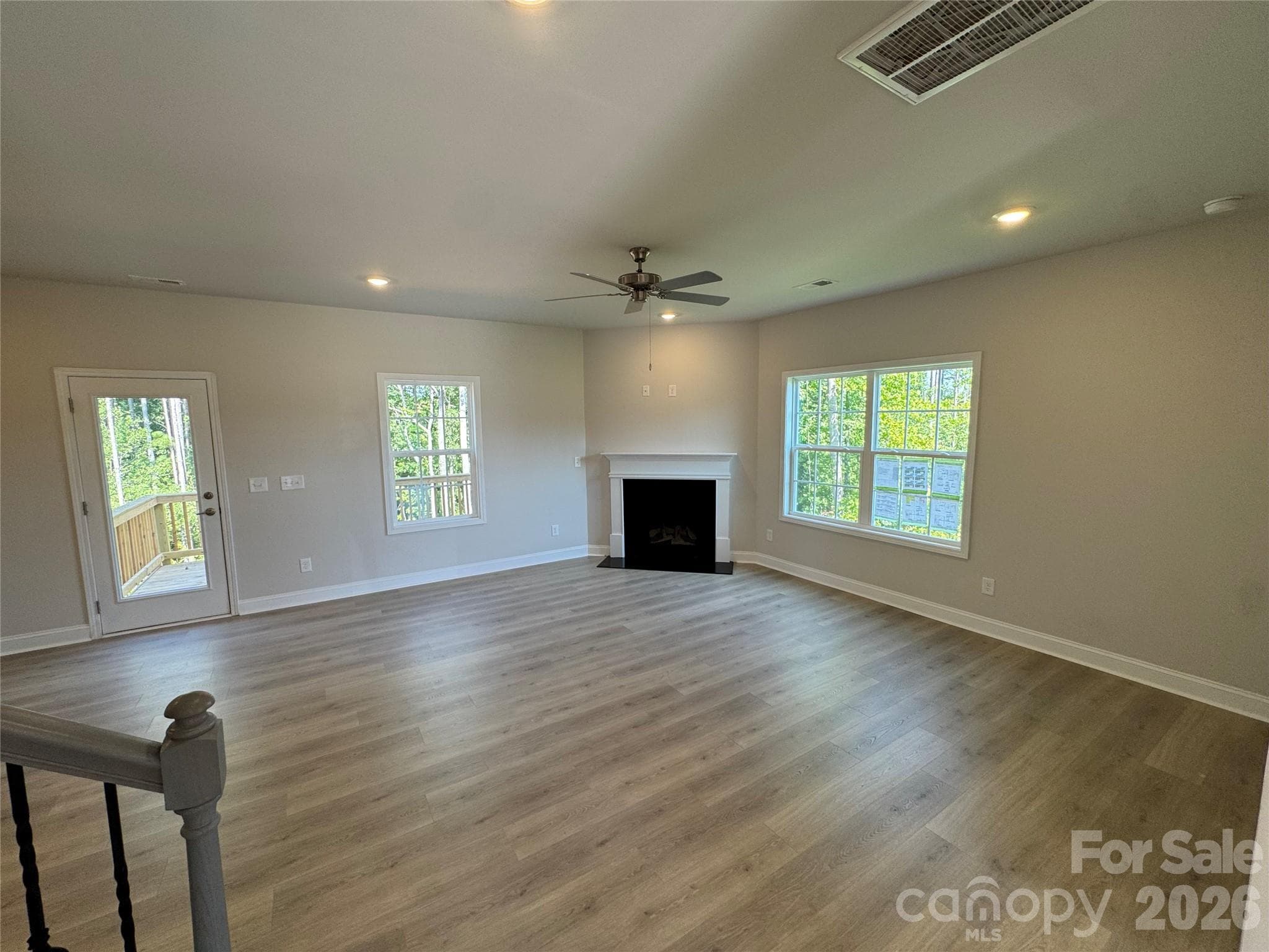 Single Family Residence at 1546 Autumn Lane, York, photo 6 of 38