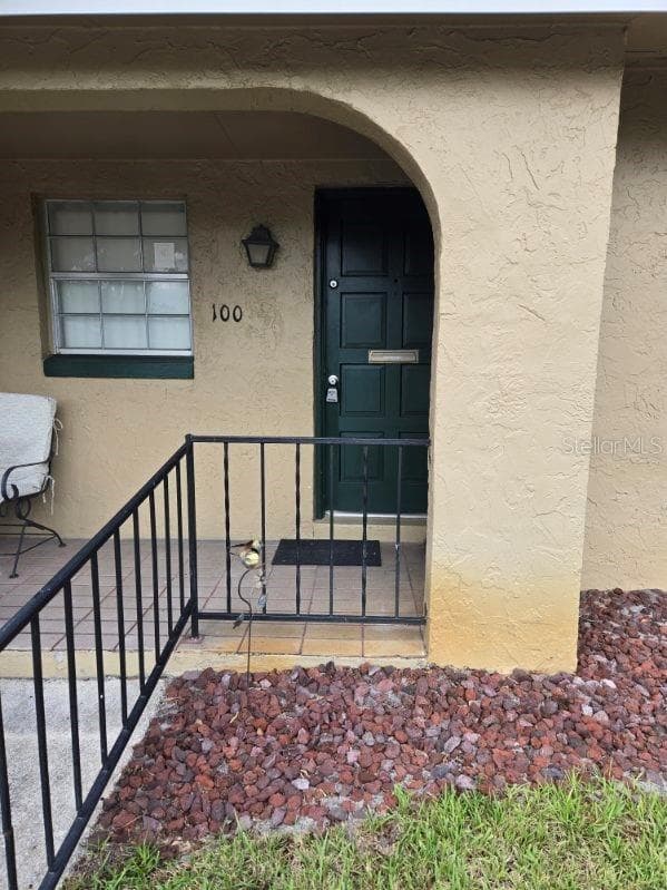 530 CASCADE CIR #100
