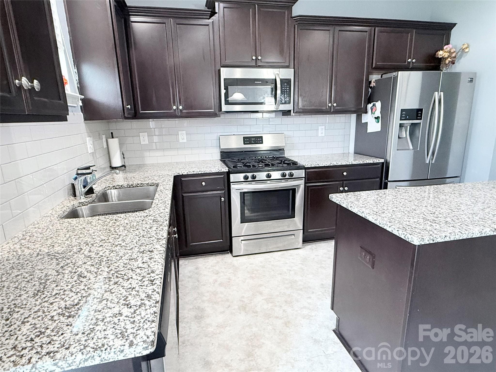 Kitchen - 107 Longleaf Drive, Mooresville