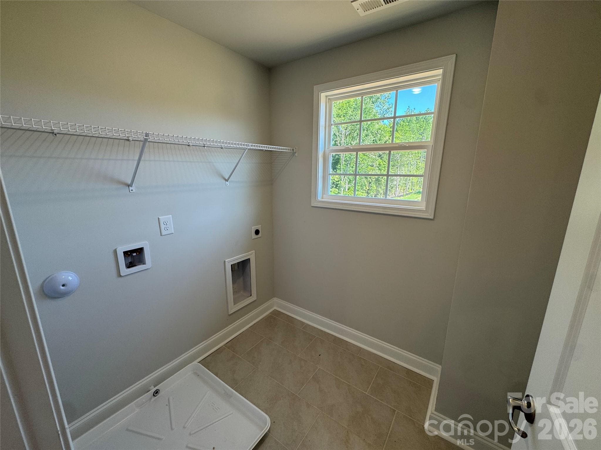 Single Family Residence at 1570 Autumn Lane, York, photo 30 of 70