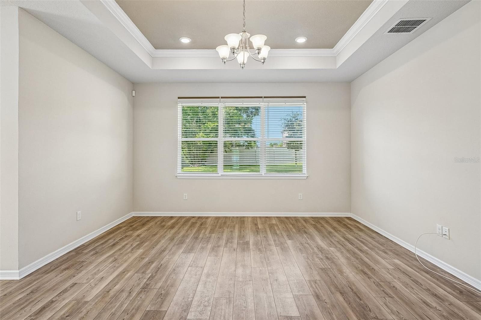 Single Family Residence at 4613 DOVER BLUFF CT, VALRICO, photo 6 of 27