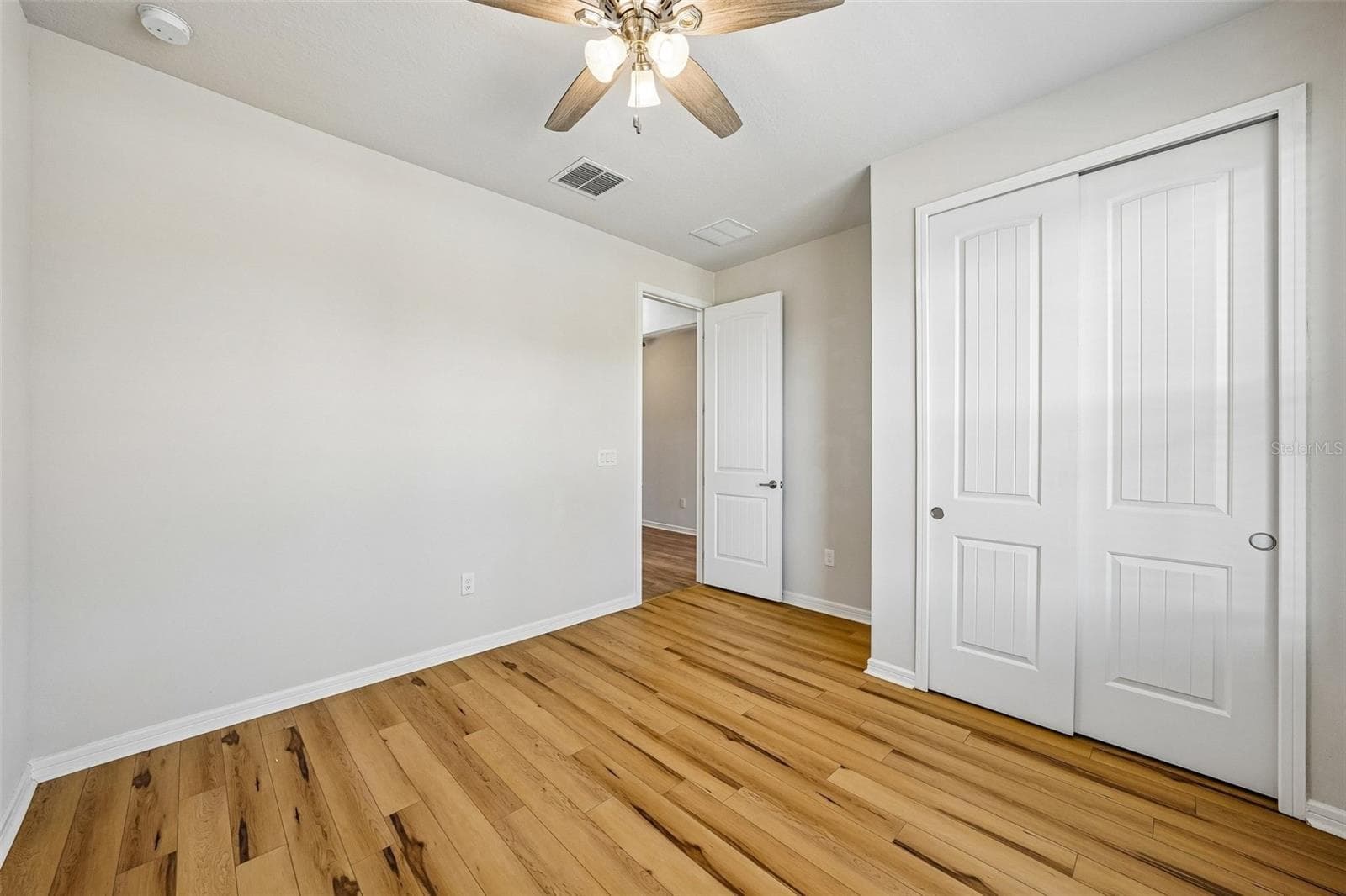 Single Family Residence at 4613 DOVER BLUFF CT, VALRICO, photo 12 of 27