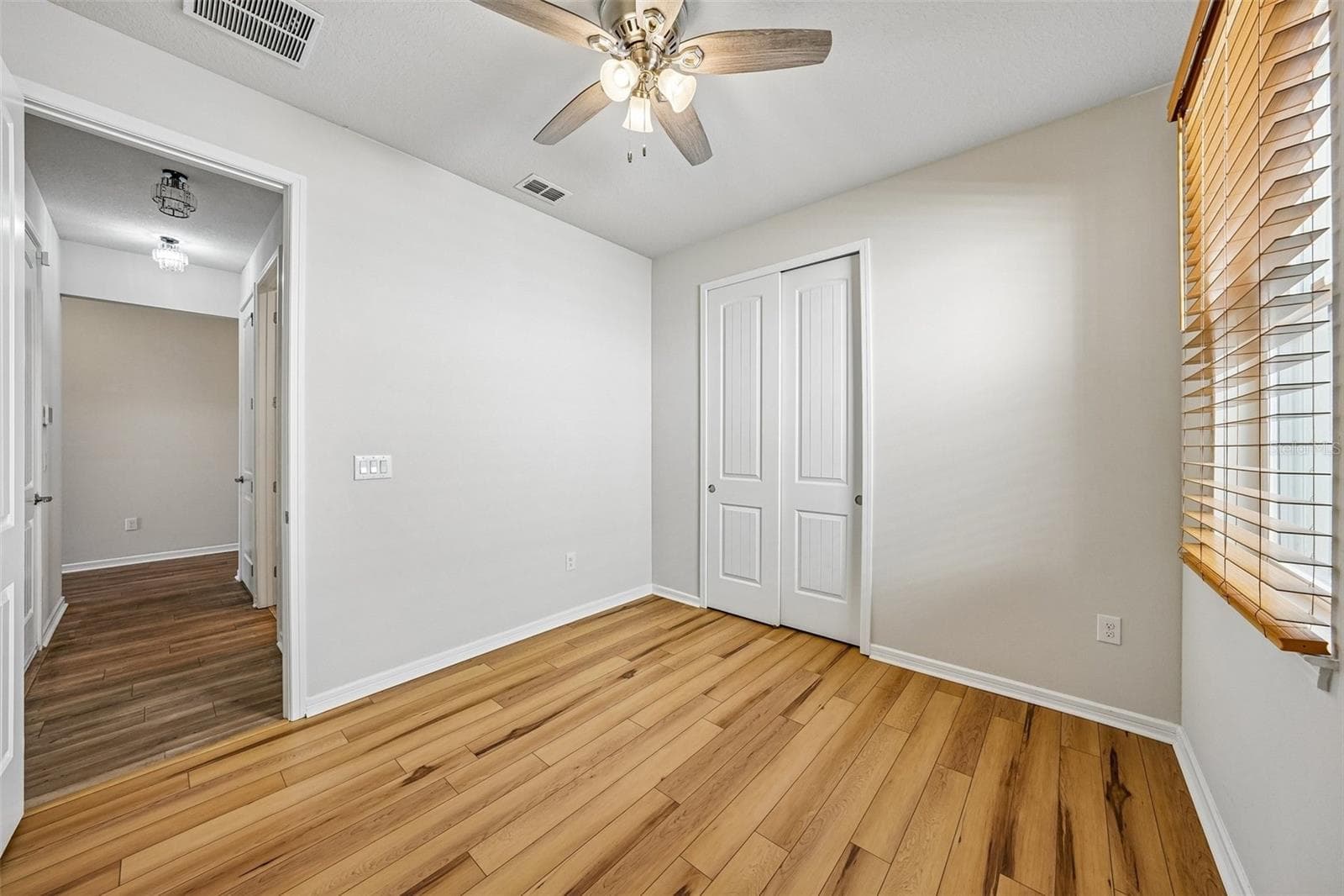 Single Family Residence at 4613 DOVER BLUFF CT, VALRICO, photo 16 of 27