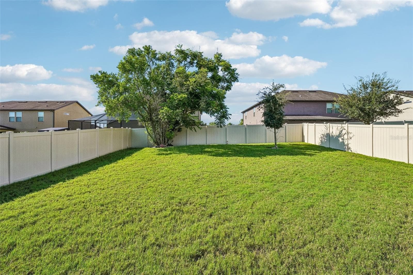 Single Family Residence at 4613 DOVER BLUFF CT, VALRICO, photo 23 of 27