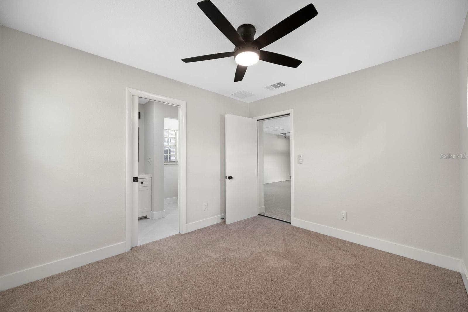 Single Family Residence at 11836 ORANGE ST, SAN ANTONIO, photo 20 of 42