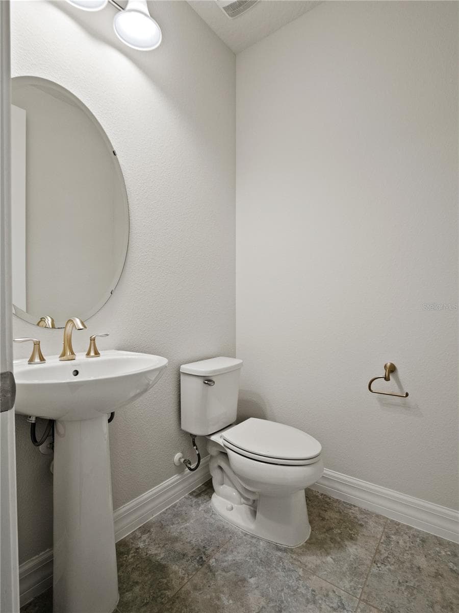 Half Bathroom - 11244 LEMON LK, ORLANDO