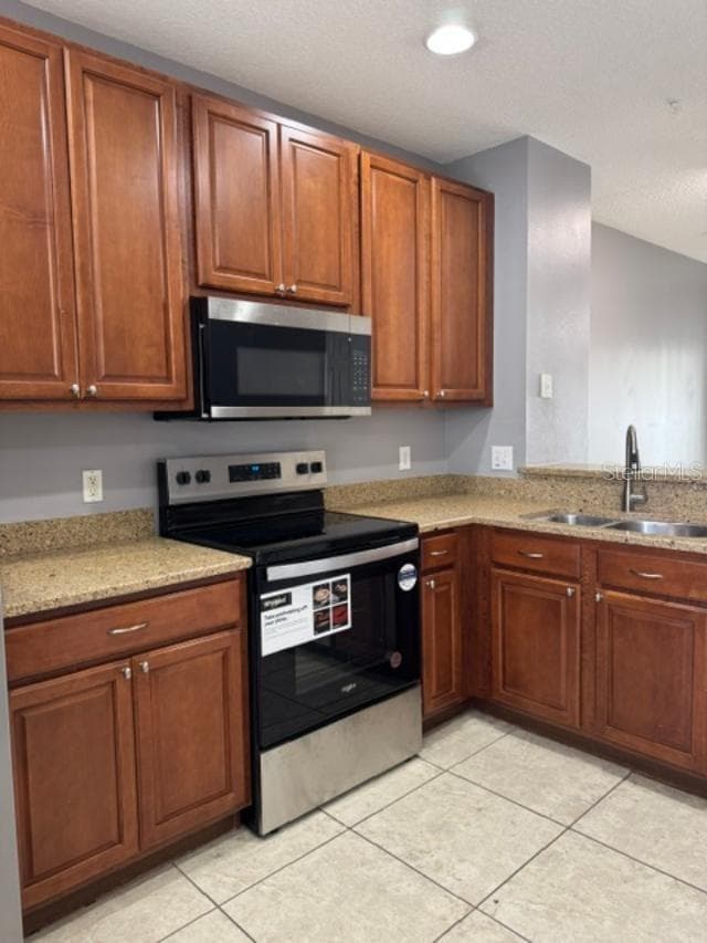 Kitchen - 8542 BRUSHLEAF WAY, TAMPA