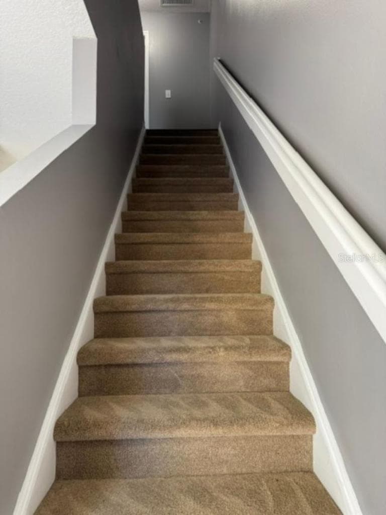 Looking upstairs - 8542 BRUSHLEAF WAY, TAMPA