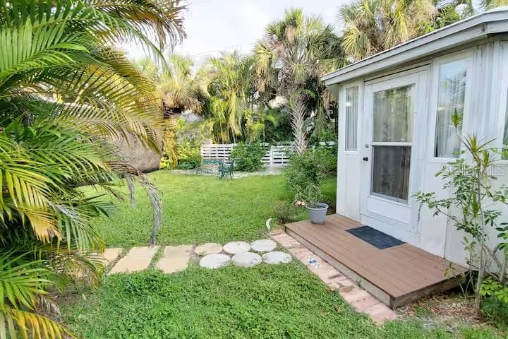 Single Family Residence at 311 59TH ST, HOLMES BEACH, photo 17 of 21