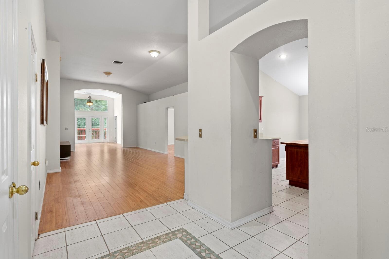 Single Family Residence at 10420 SPRINGROSE DR, TAMPA, photo 2 of 30