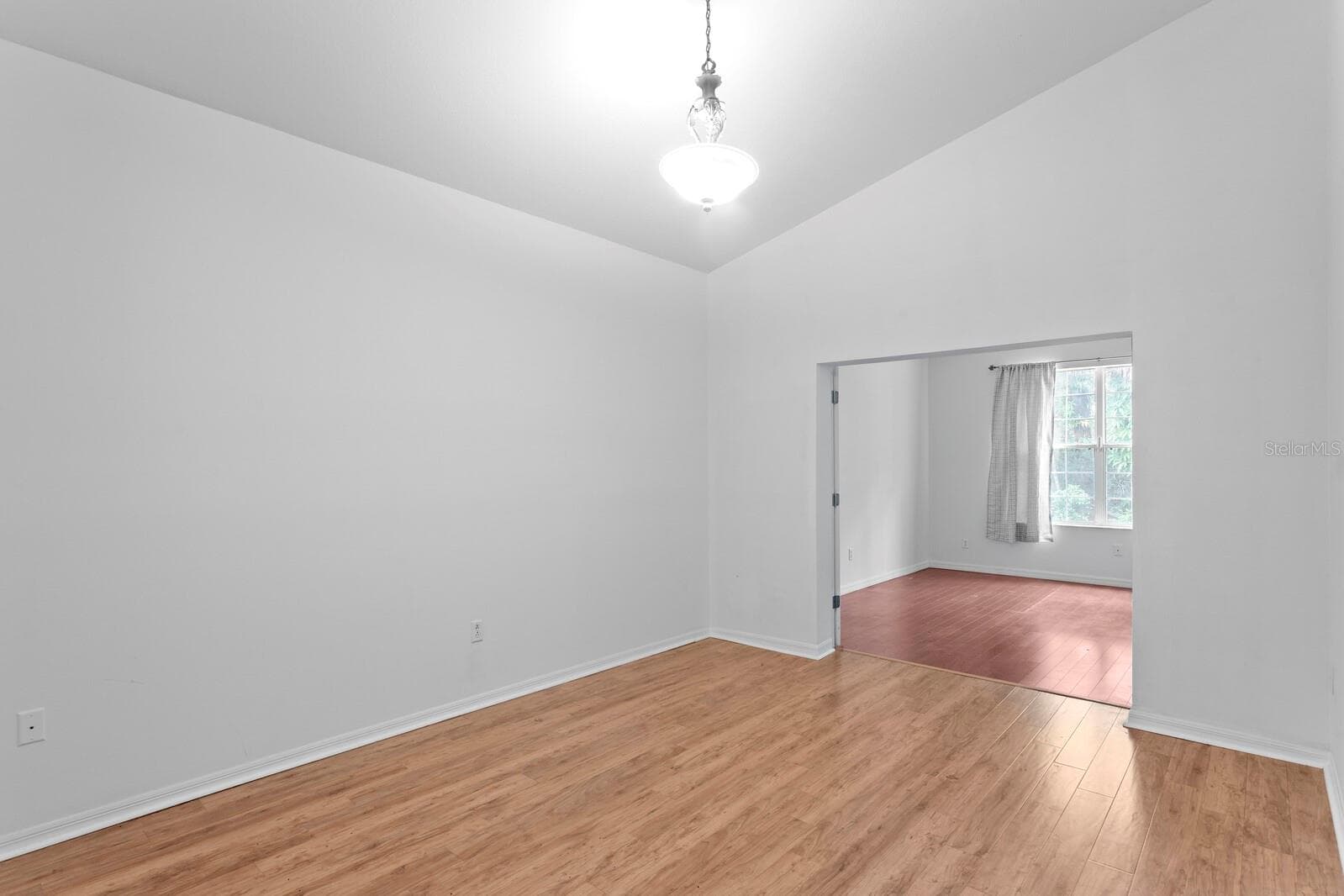 Single Family Residence at 10420 SPRINGROSE DR, TAMPA, photo 12 of 30