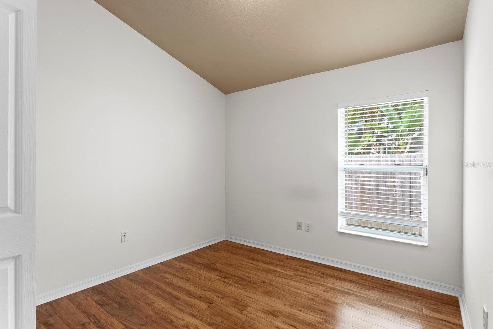 Single Family Residence at 10420 SPRINGROSE DR, TAMPA, photo 21 of 30