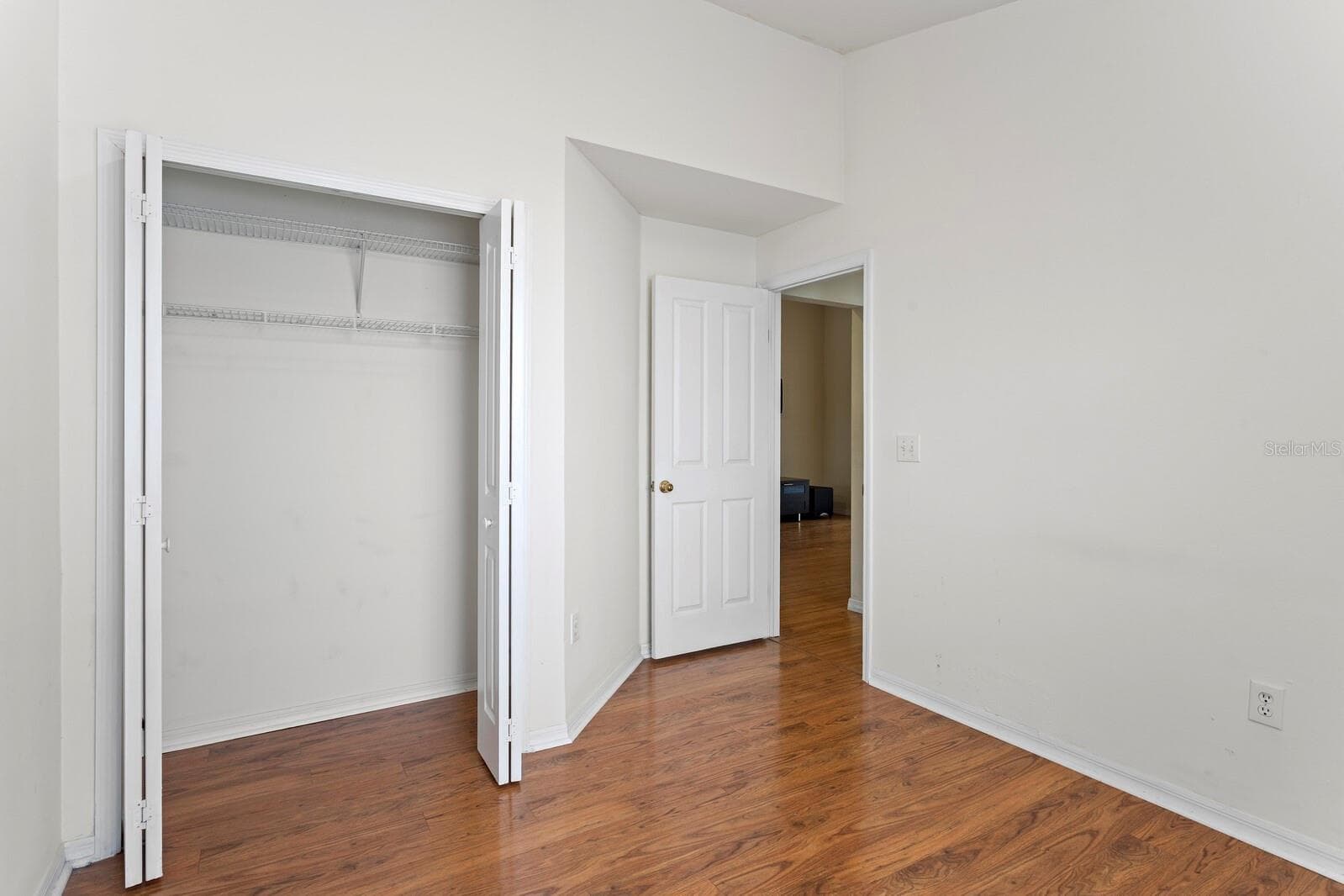 Single Family Residence at 10420 SPRINGROSE DR, TAMPA, photo 28 of 30