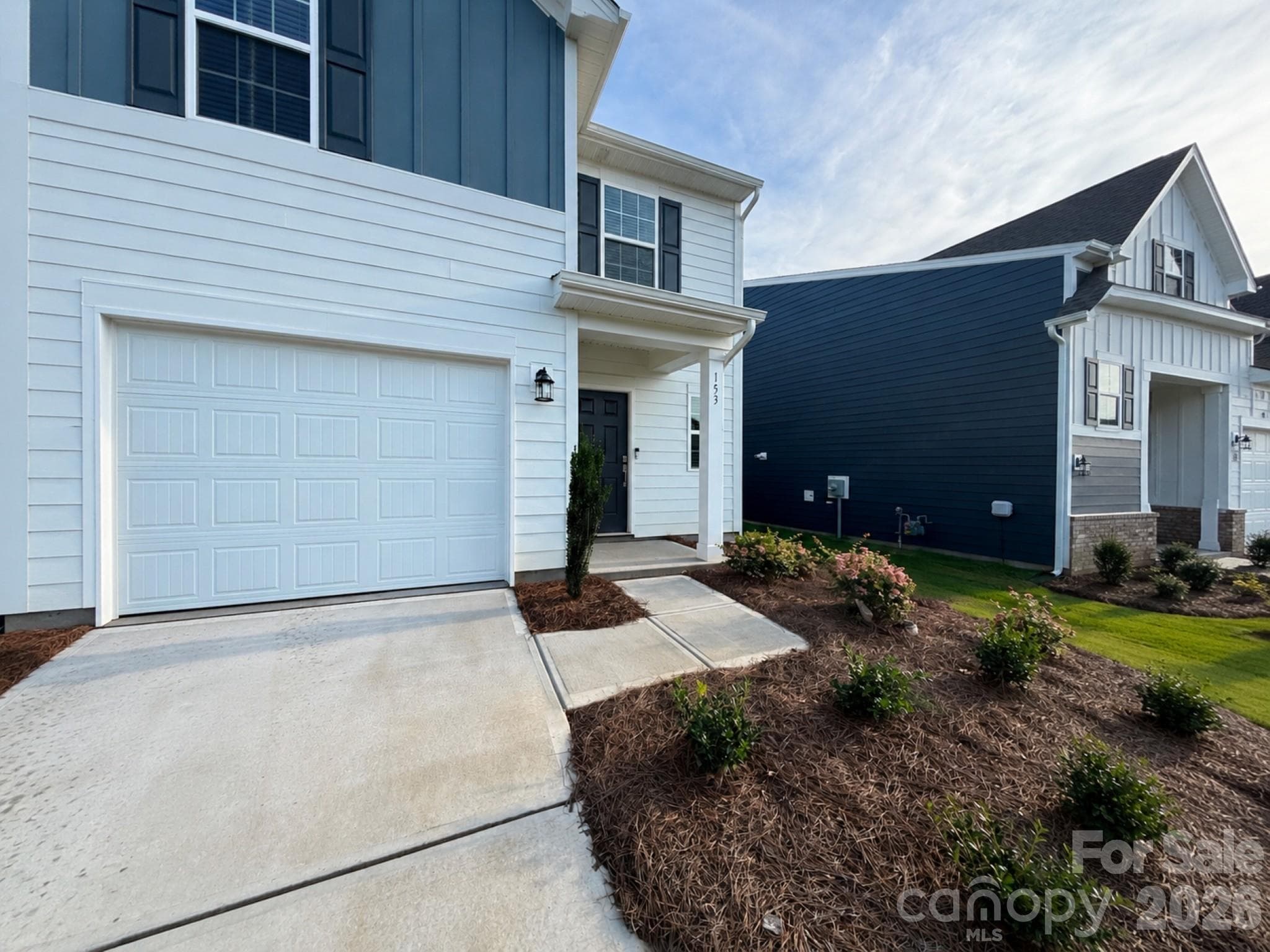 Single Family Residence at 153 Spotted Way, Troutman, photo 2 of 14