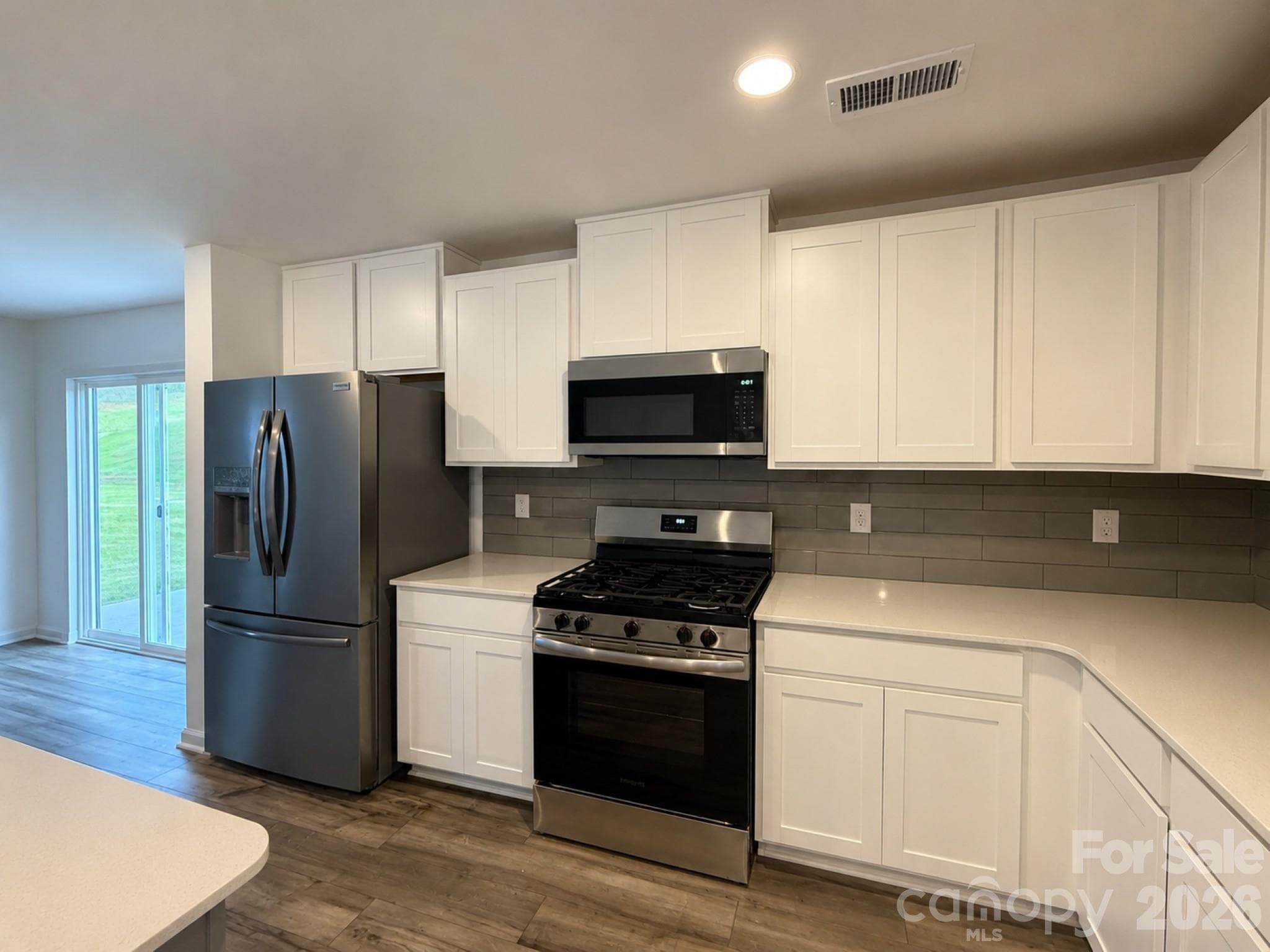 Single Family Residence at 153 Spotted Way, Troutman, photo 3 of 14