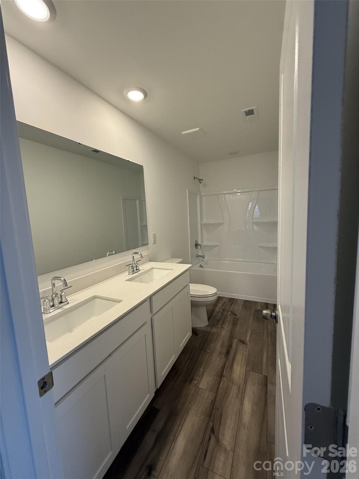 Single Family Residence at 153 Spotted Way, Troutman, photo 12 of 14