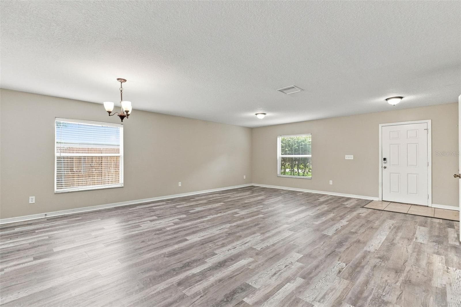 Single Family Residence at 5123 CELLO WOOD LN, WESLEY CHAPEL, photo 7 of 42