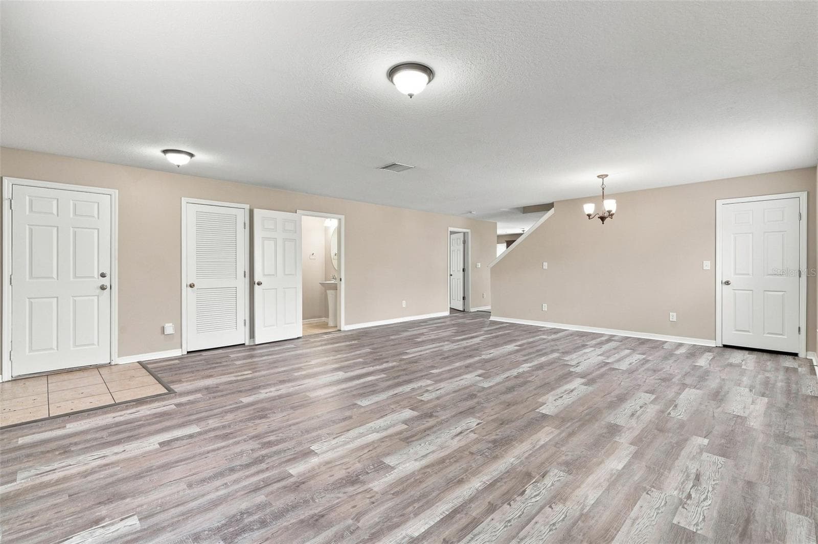 Single Family Residence at 5123 CELLO WOOD LN, WESLEY CHAPEL, photo 8 of 42